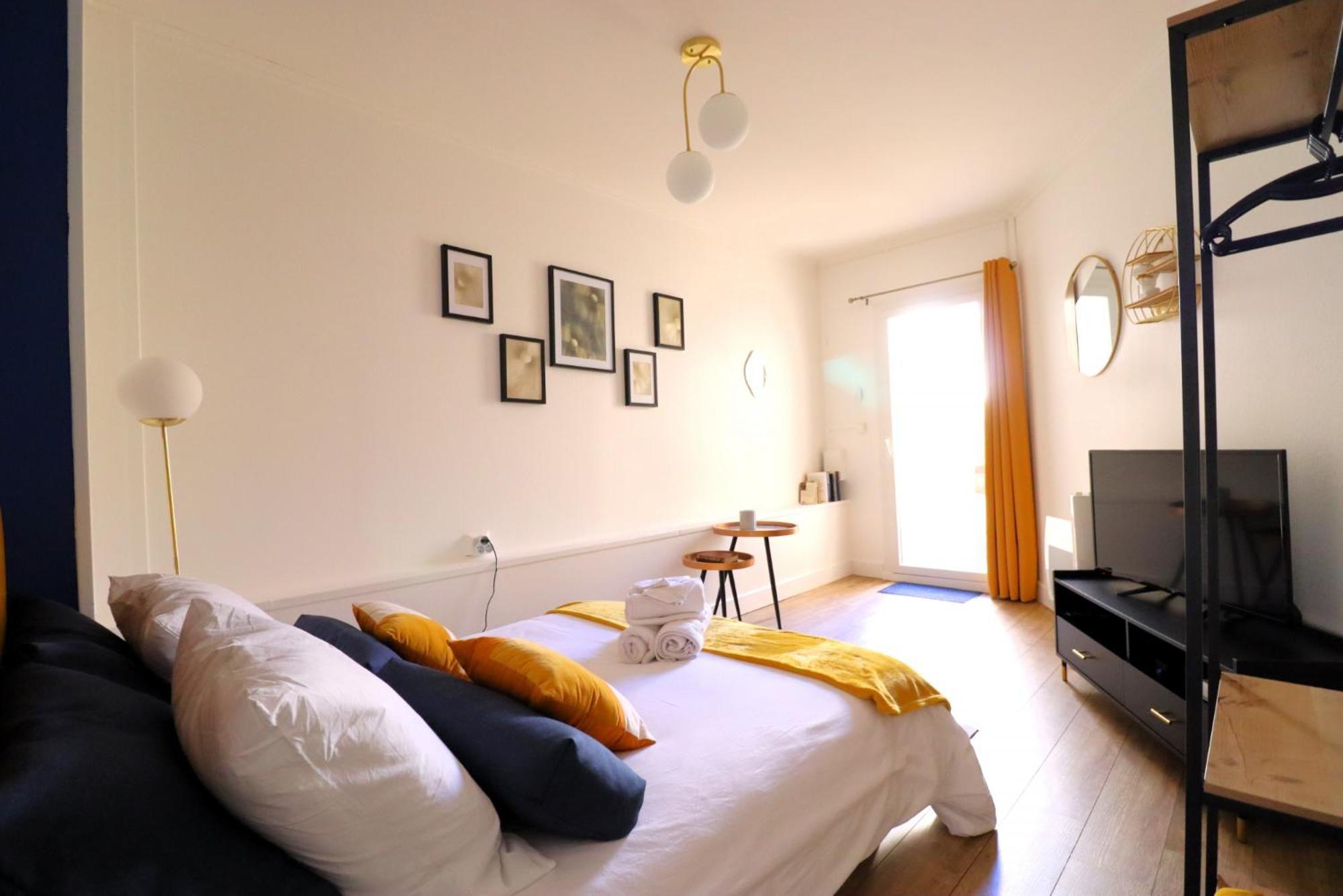 Le Neo - Studio Chic Avec Sa Cour Privative Et Fibre ベルジュラック 部屋 写真
